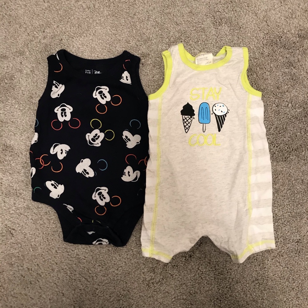 2 x Sleeveless Baby Boy Outfits (6-9 months)